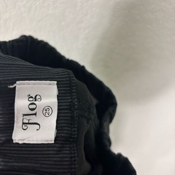 Bevy Flog Black & Grey Pinstriped Skinny Leg Pull On Dress Pants - Picture 7 of 9